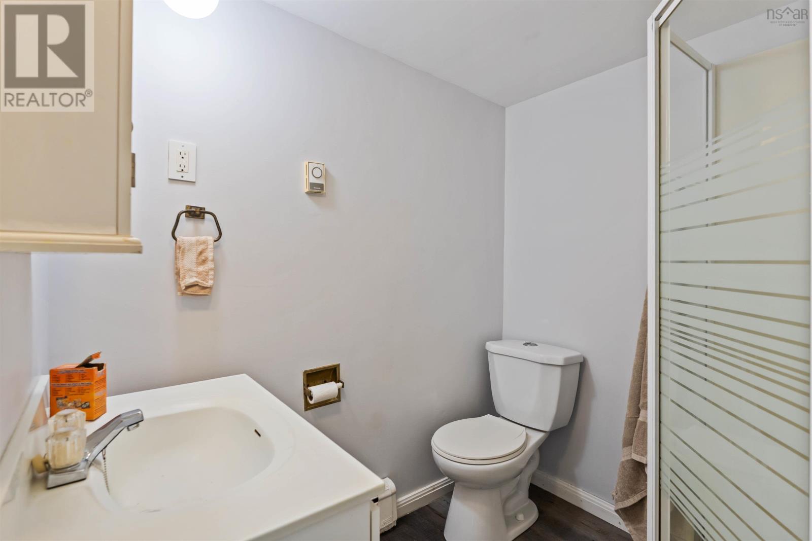 Property 6 of 46 of 796 & 800 Main Street