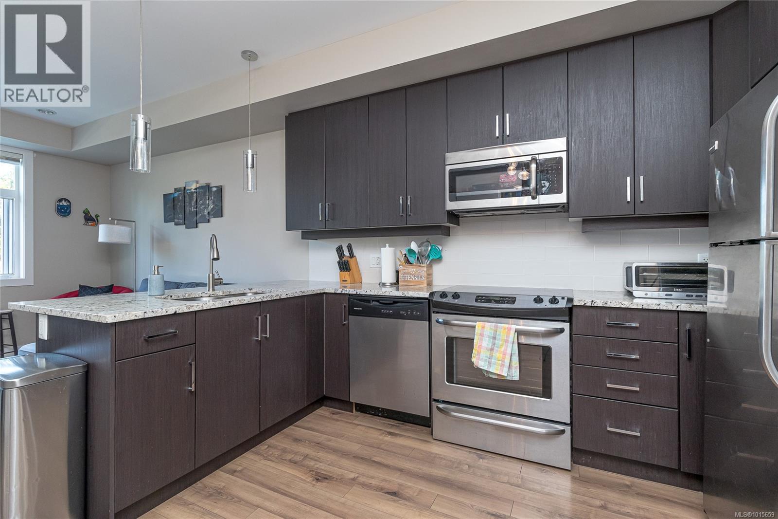 203 2655 Sooke Road, Langford