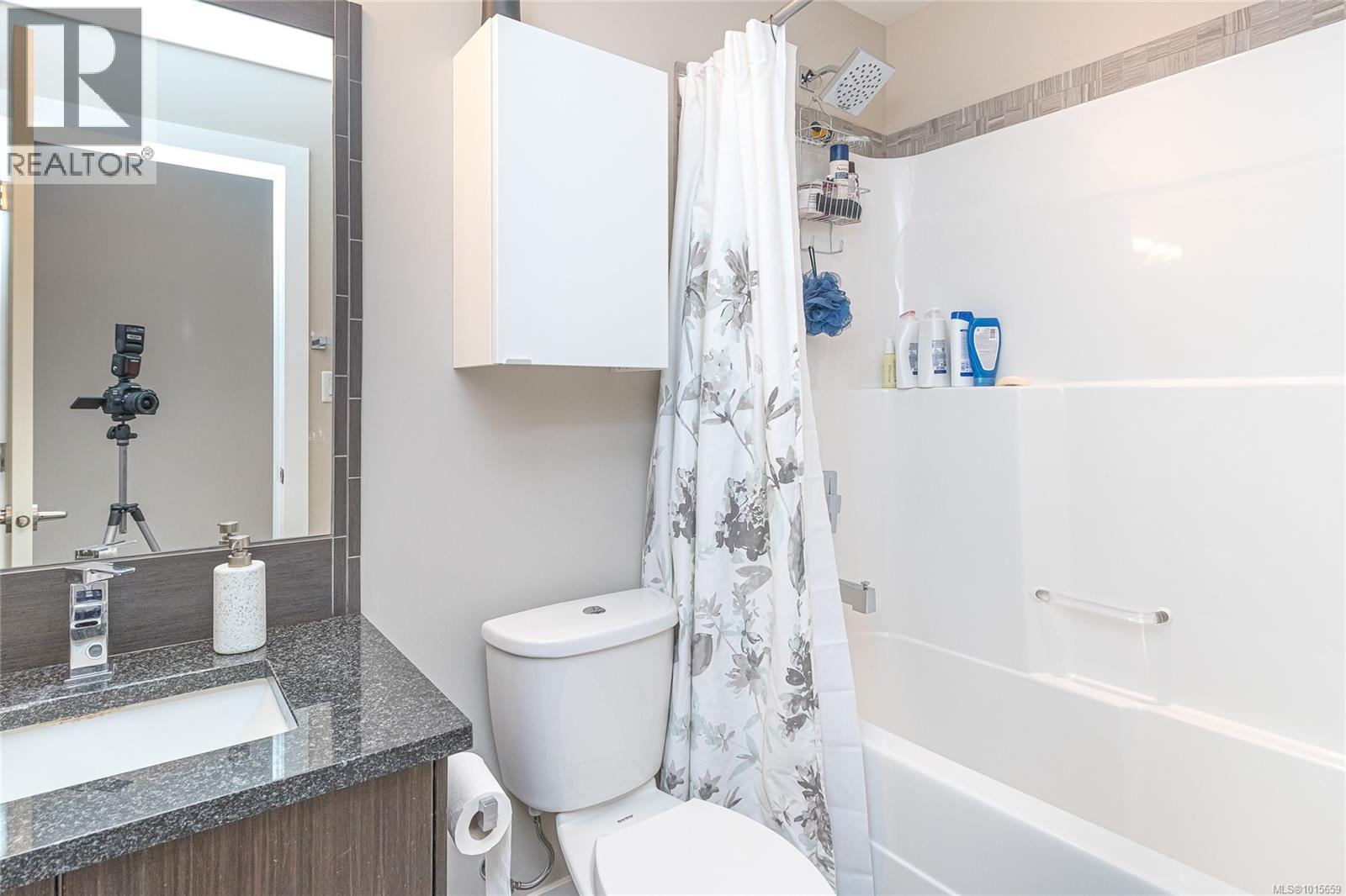 203 2655 Sooke Road, Langford