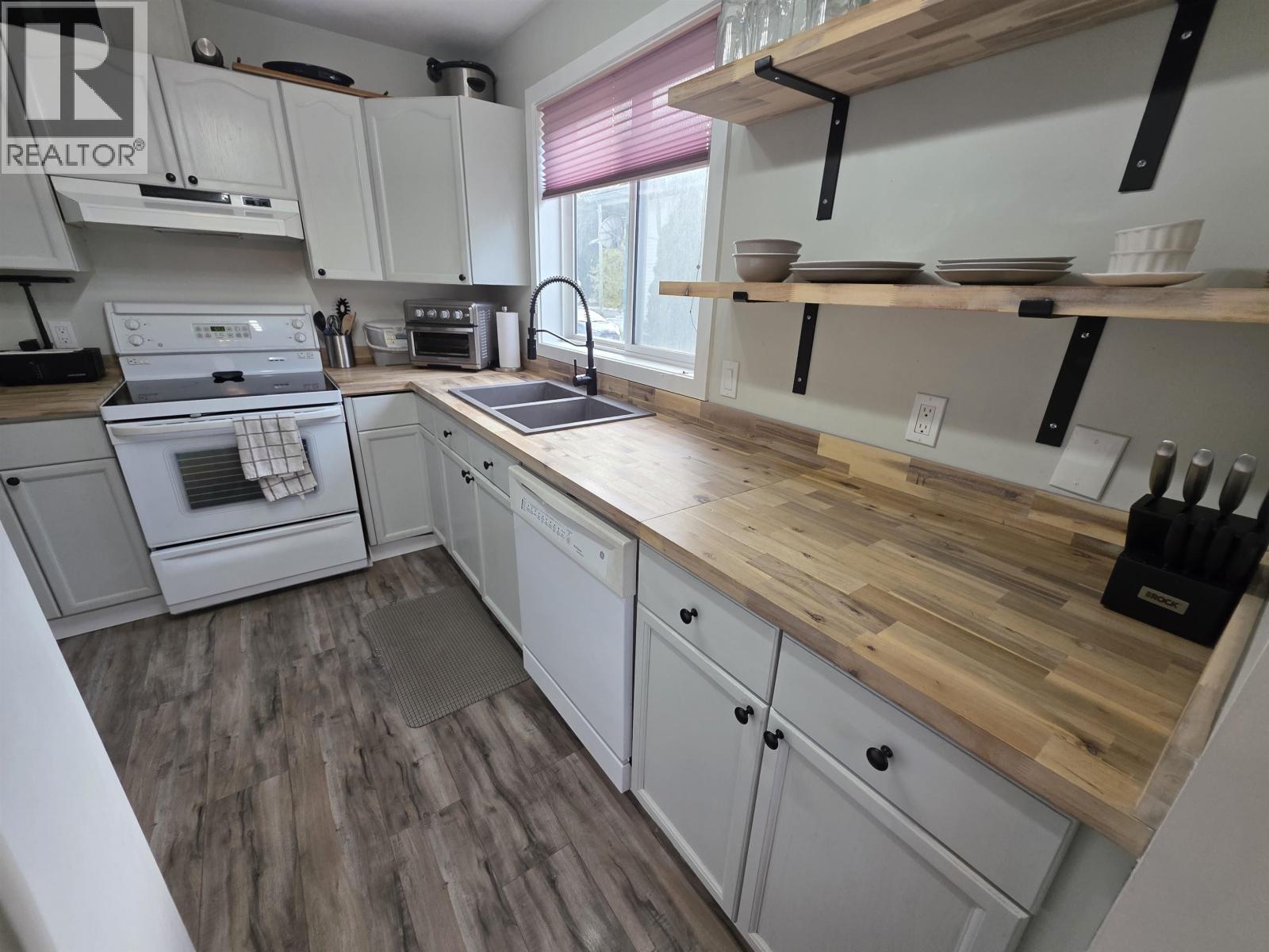 2 4946 HALLIWELL AVENUE, Terrace