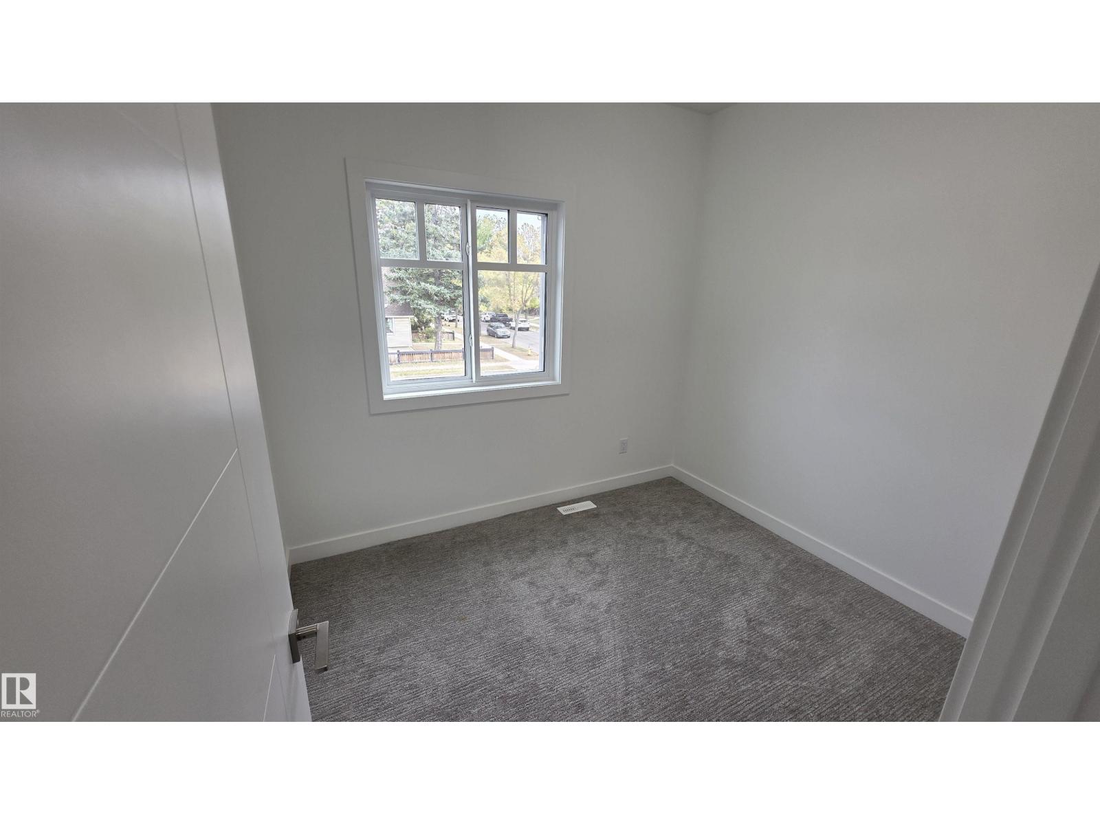 6704 109 ST NW, Edmonton