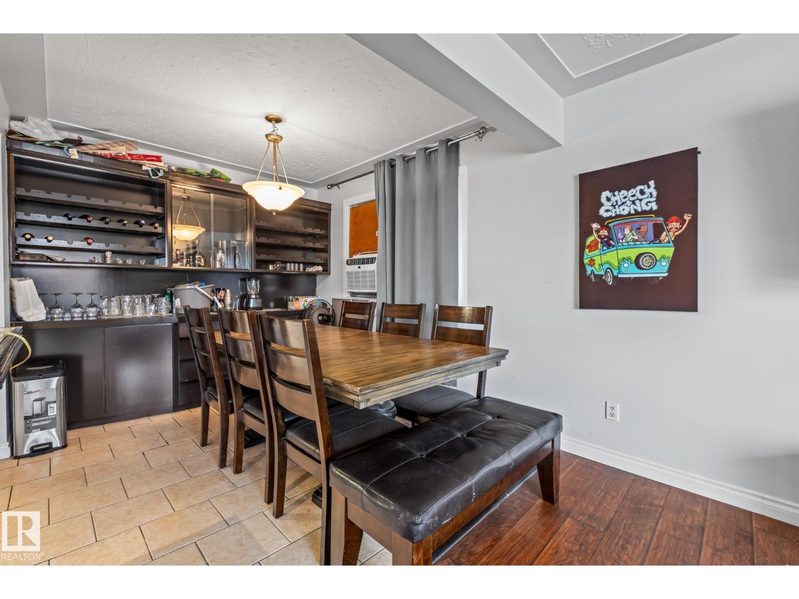 Single Family House Bungalow for Sale in /  ST NW Edmonton 