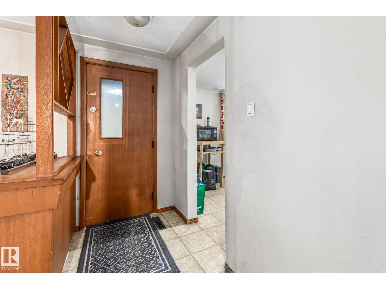 Single Family House Bungalow for Sale in /  ST NW Edmonton 