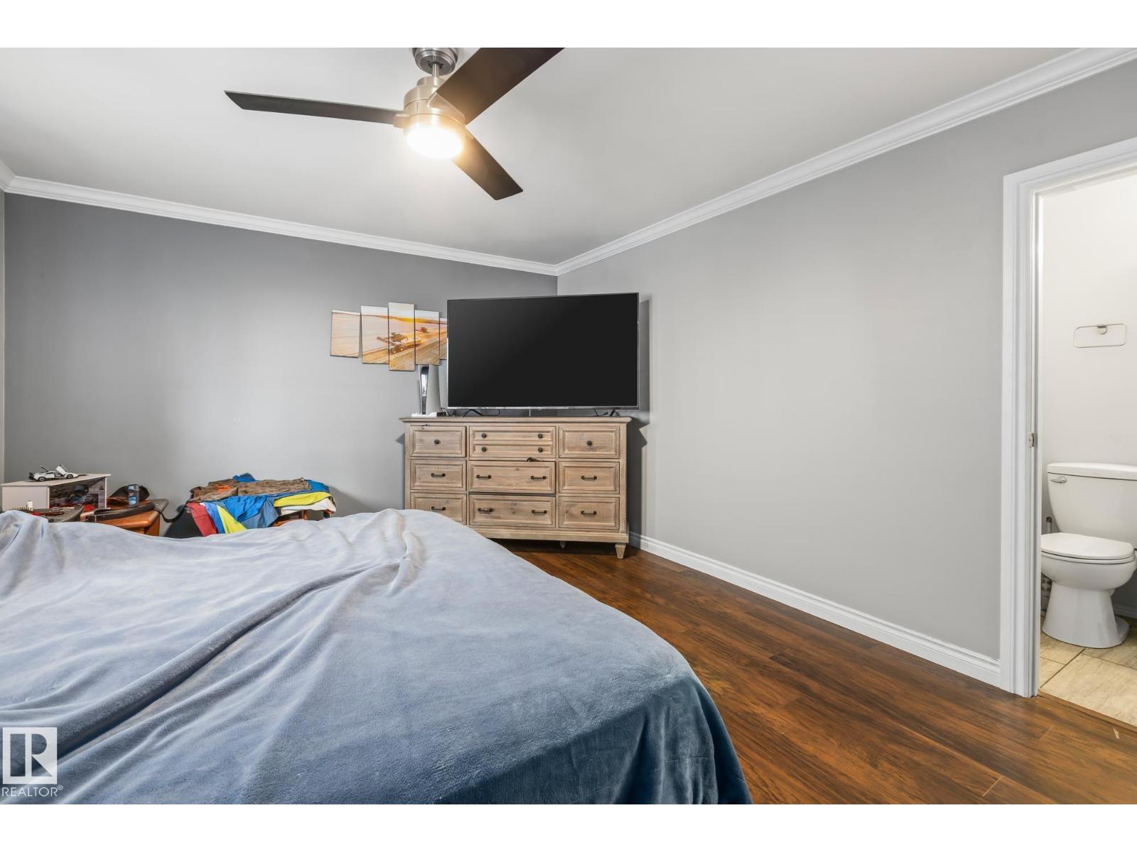 Single Family House Bungalow for Sale in /  ST NW Edmonton 