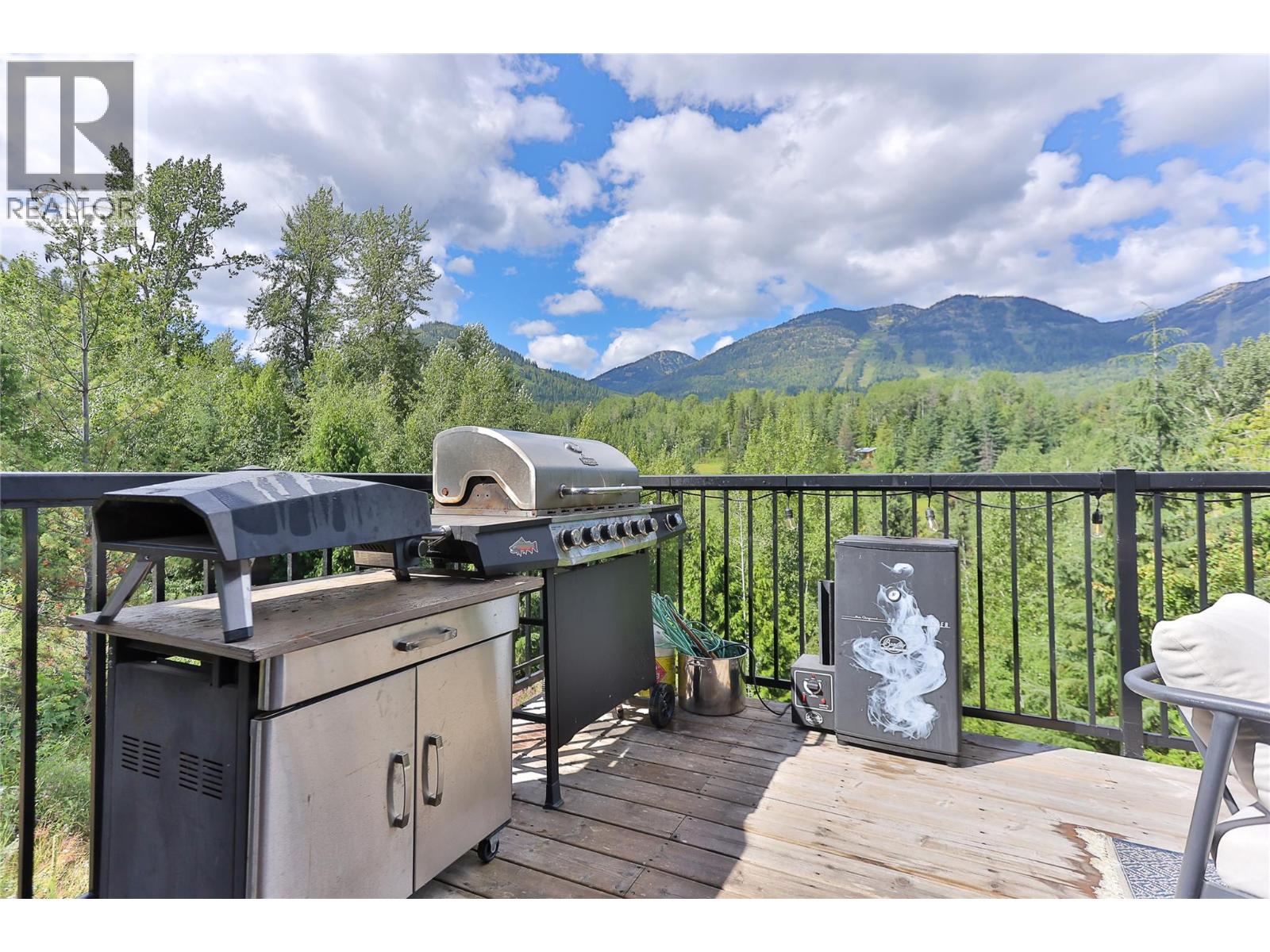 300 Richie Road, Rossland