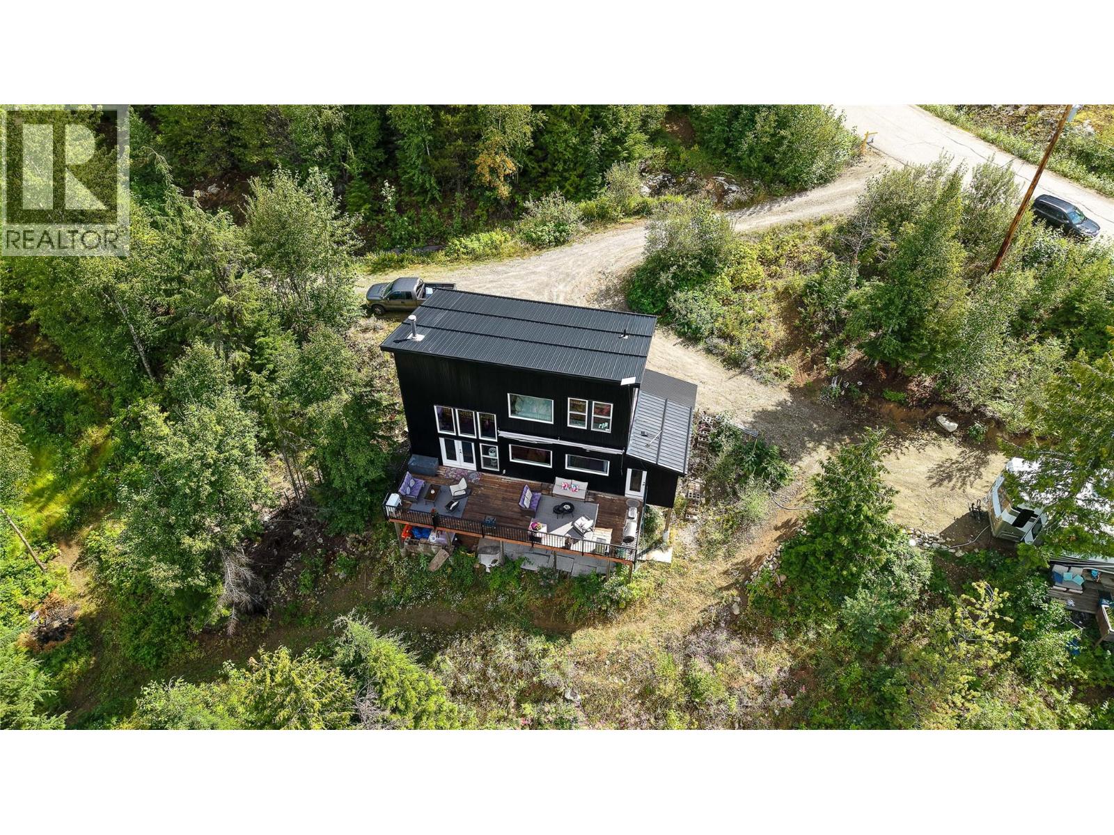 300 Richie Road, Rossland