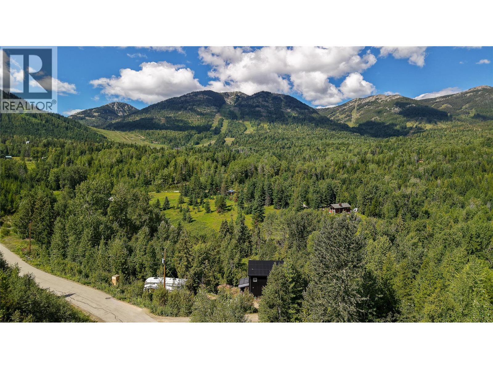 300 Richie Road, Rossland