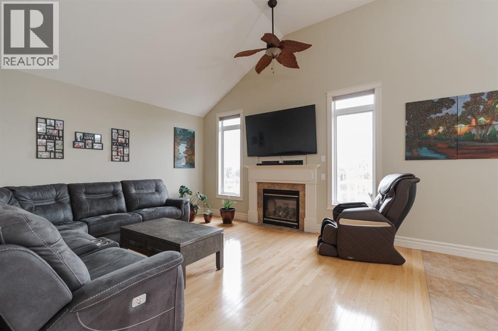 403 Falcon Drive, Fort McMurray