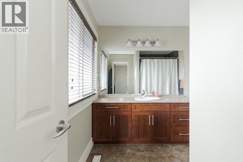 403 Falcon Drive, Fort McMurray
