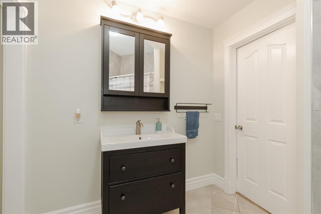 403 Falcon Drive, Fort McMurray