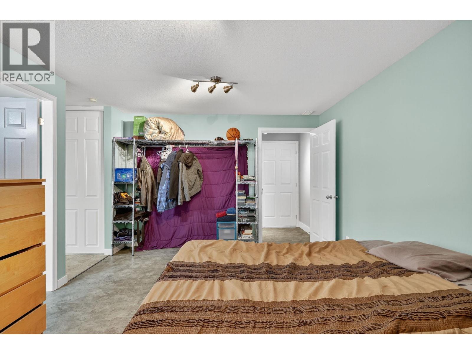41 6400 Spencer Road, Kelowna