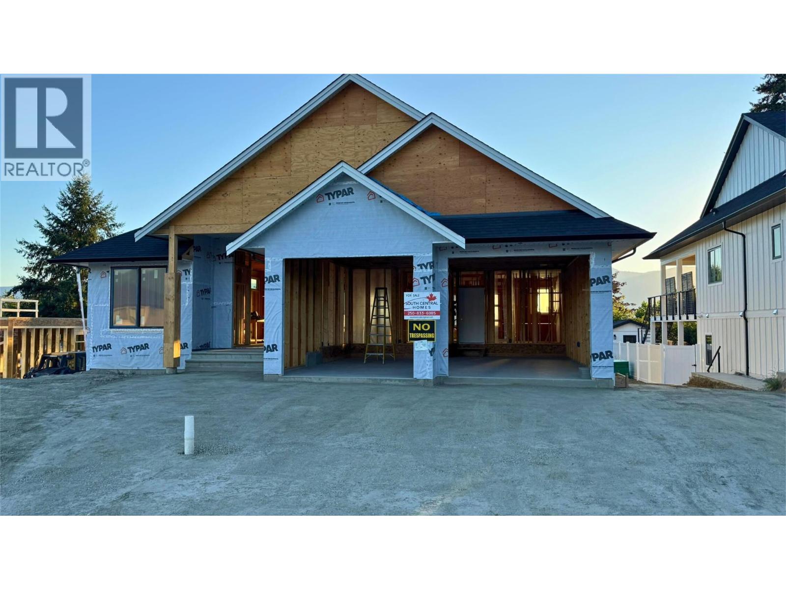 1905 35 Street Northeast, Salmon Arm