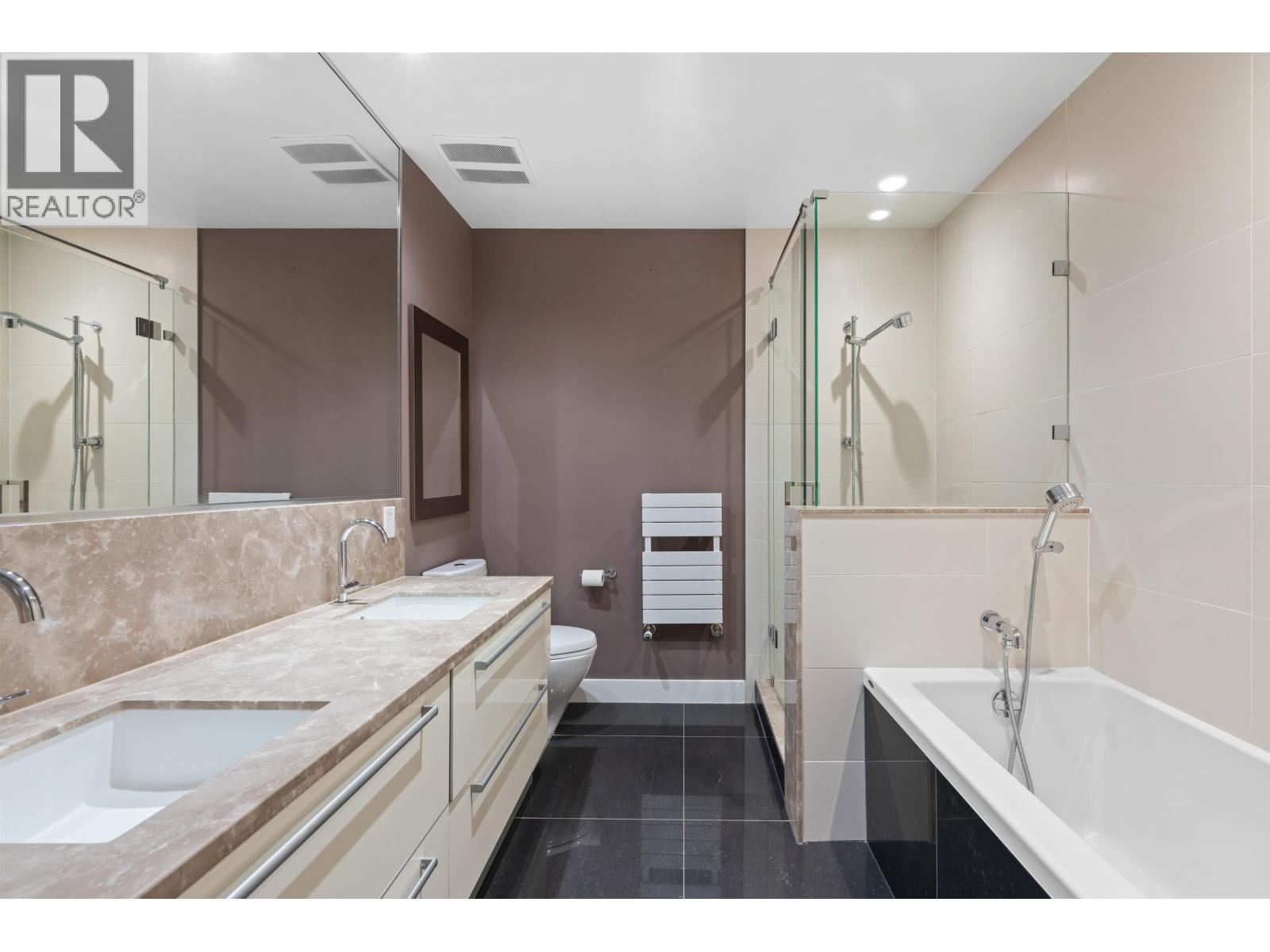 1606 288 W 1ST AVENUE, Vancouver