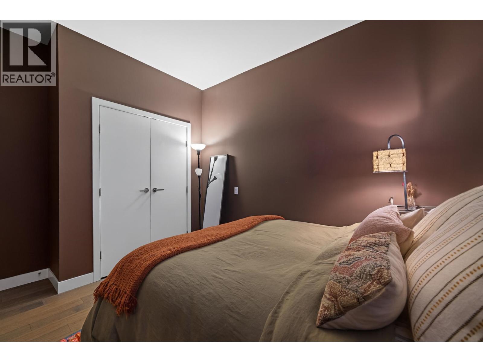 1606 288 W 1ST AVENUE, Vancouver