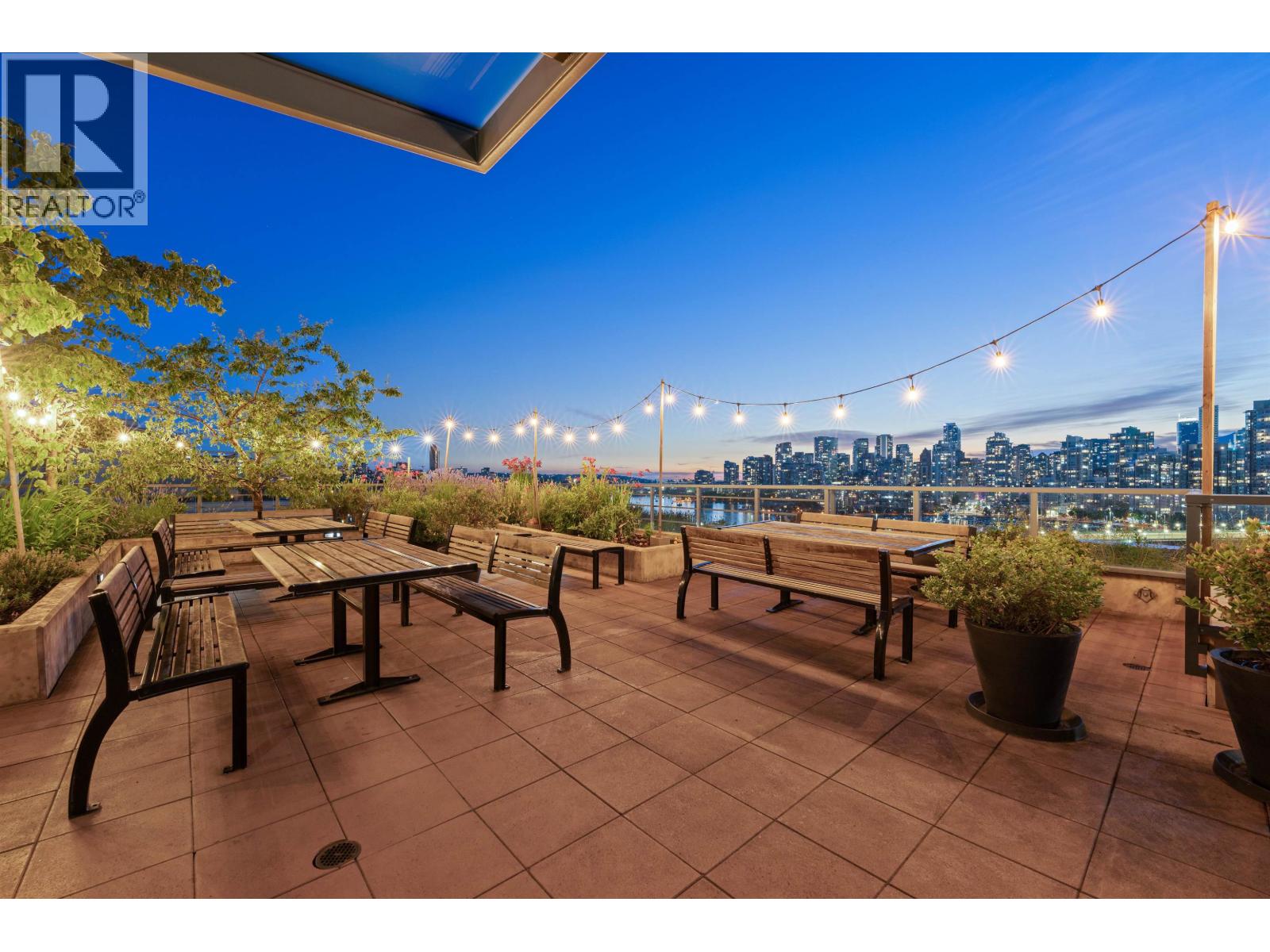 1606 288 W 1ST AVENUE, Vancouver