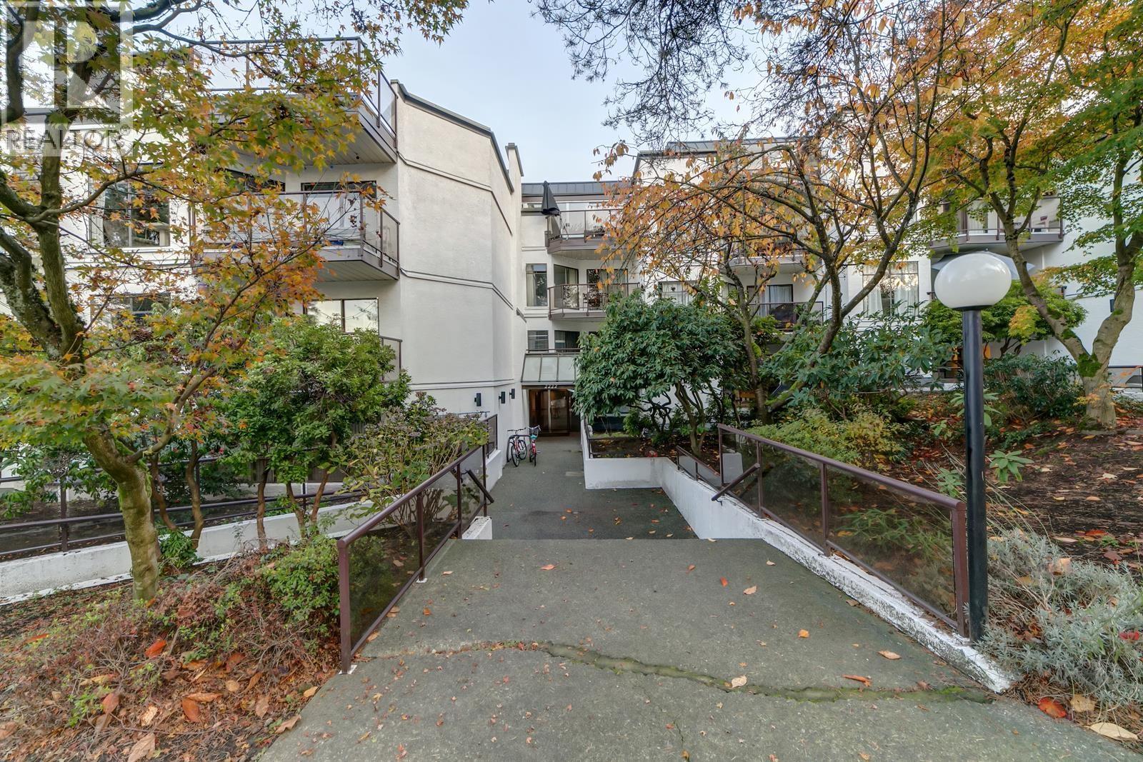 204 2222 PRINCE EDWARD STREET, Vancouver