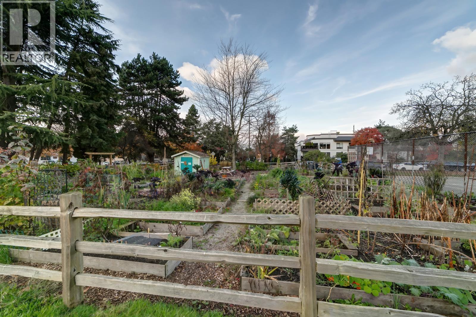 204 2222 PRINCE EDWARD STREET, Vancouver