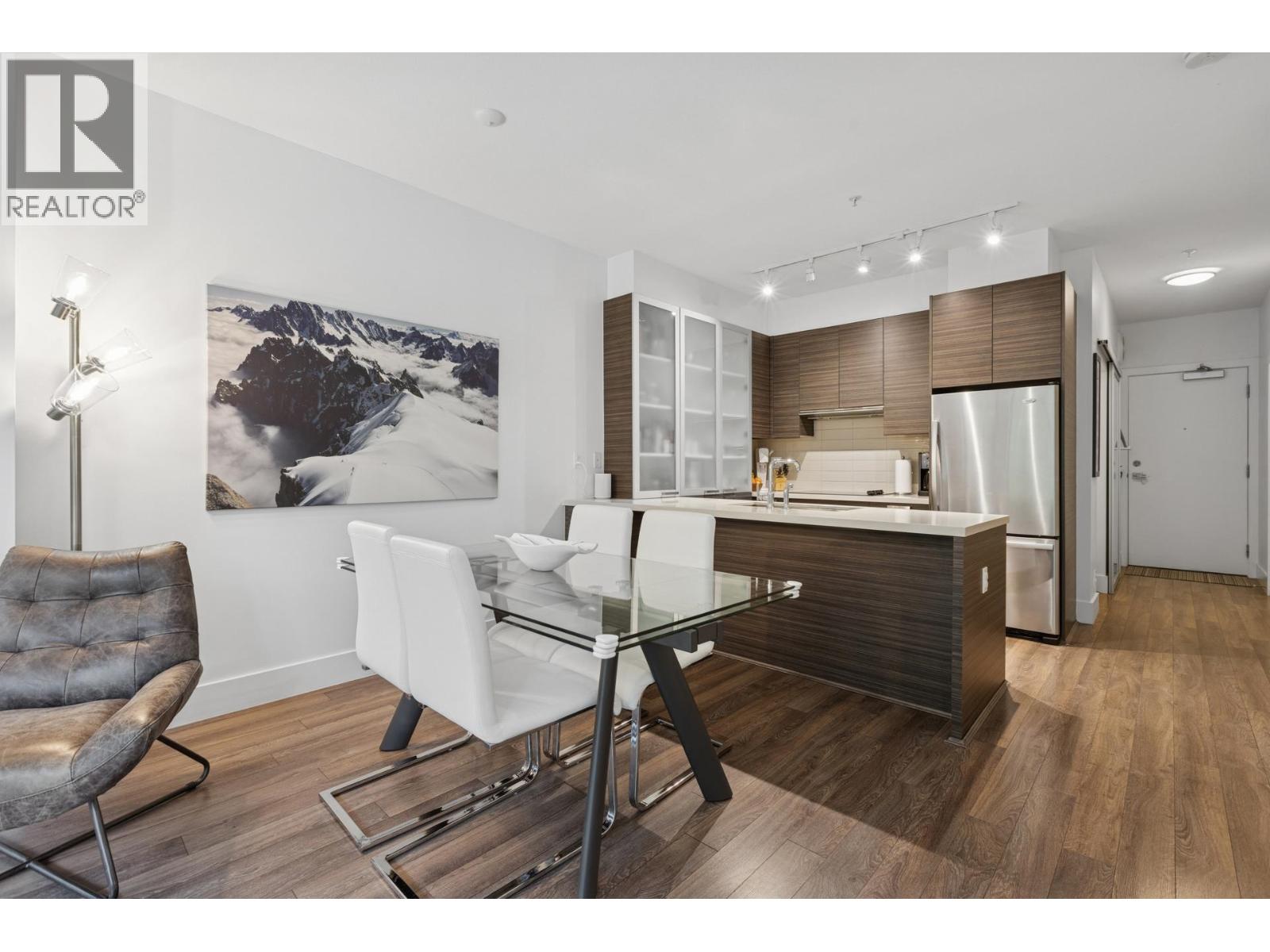 406 3606 ALDERCREST DRIVE, North Vancouver