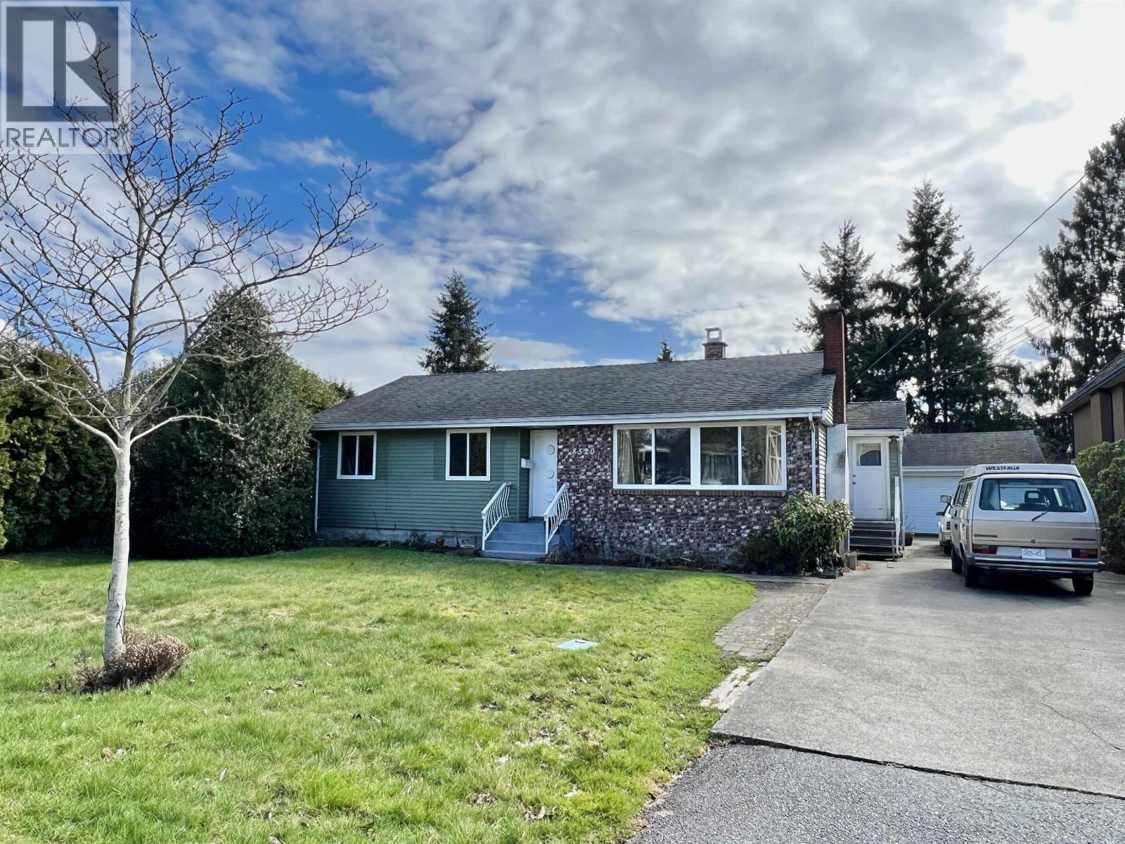 8520 ROBINSON Road, Richmond
