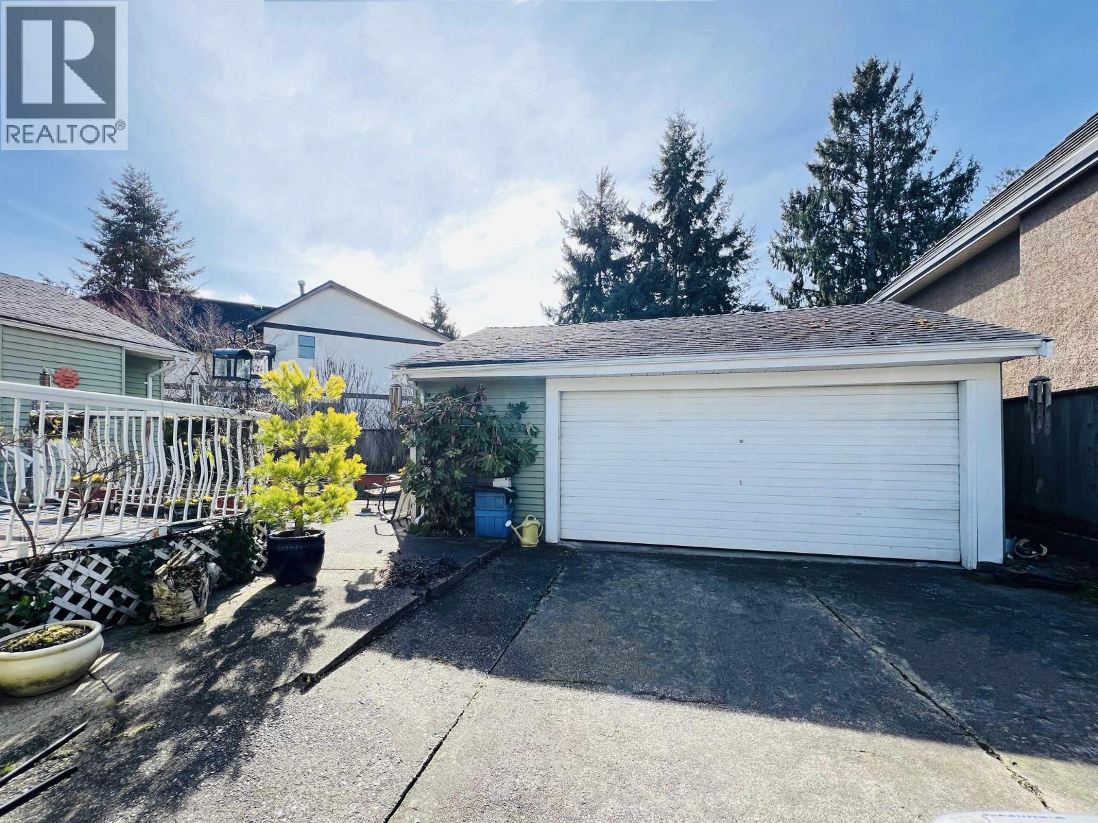 8520 ROBINSON Road, Richmond