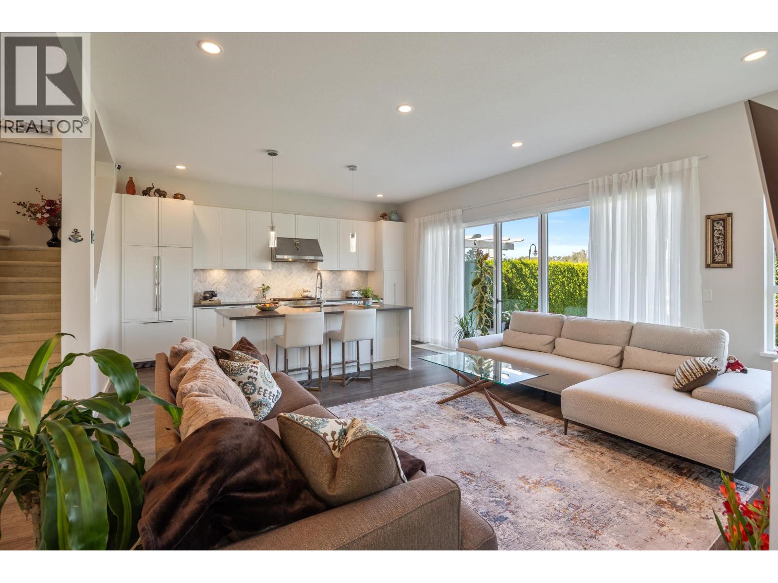 #12B-5551 ADMIRAL Way, Ladner