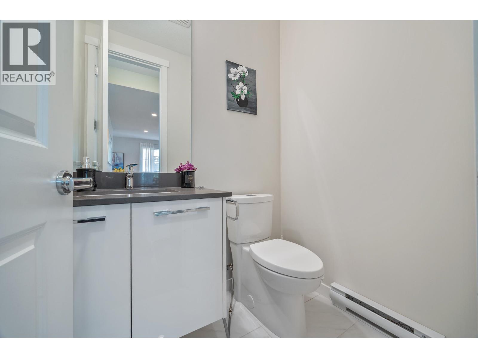 #12B-5551 ADMIRAL Way, Ladner