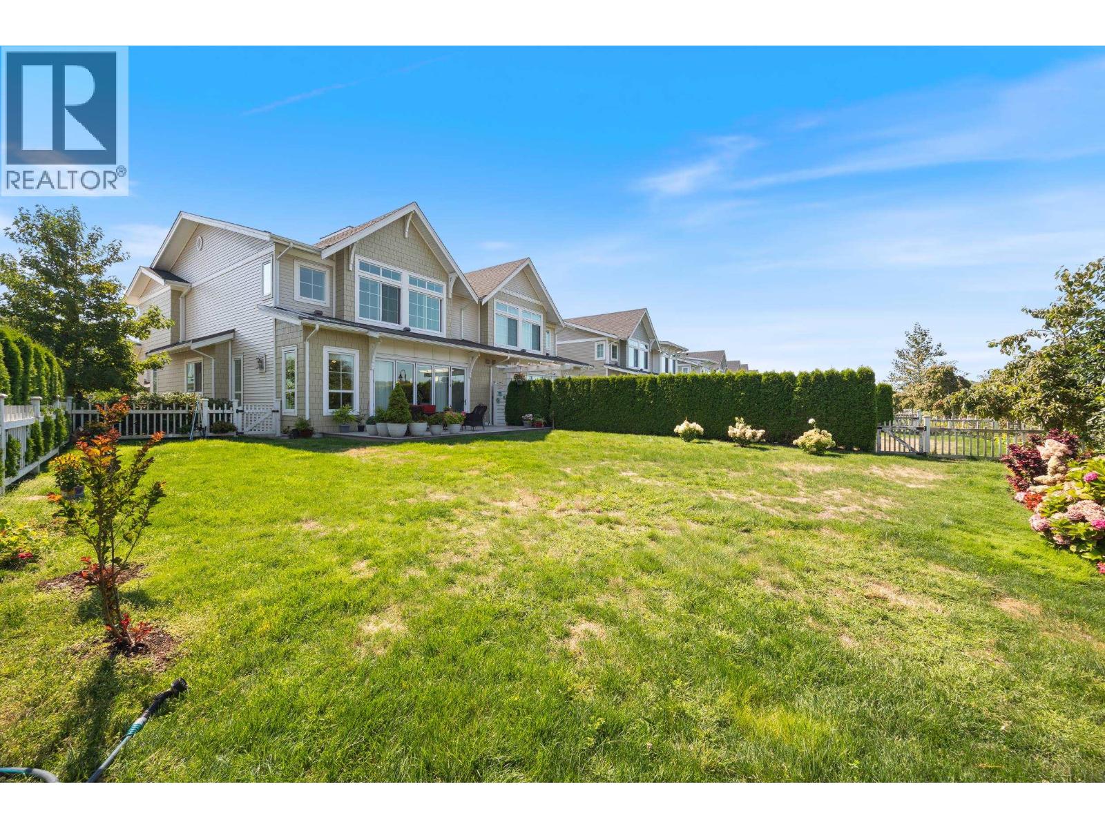 #12B-5551 ADMIRAL Way, Ladner