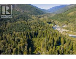 Block 5 Marquise Street, Poplar Creek, BC V0G1N0 Photo 11