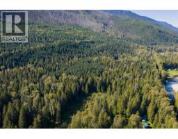 Block 5 Marquise Street, Poplar Creek, BC V0G1N0 Photo 6
