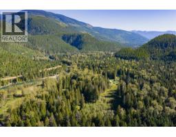 Block 5 Marquise Street, Poplar Creek, BC V0G1N0 Photo 9