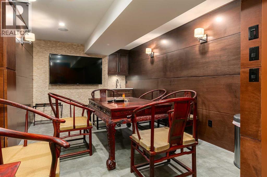 Single Family House Bungalow for Sale in  St Andrews Place NW St Andrews Heights Calgary 