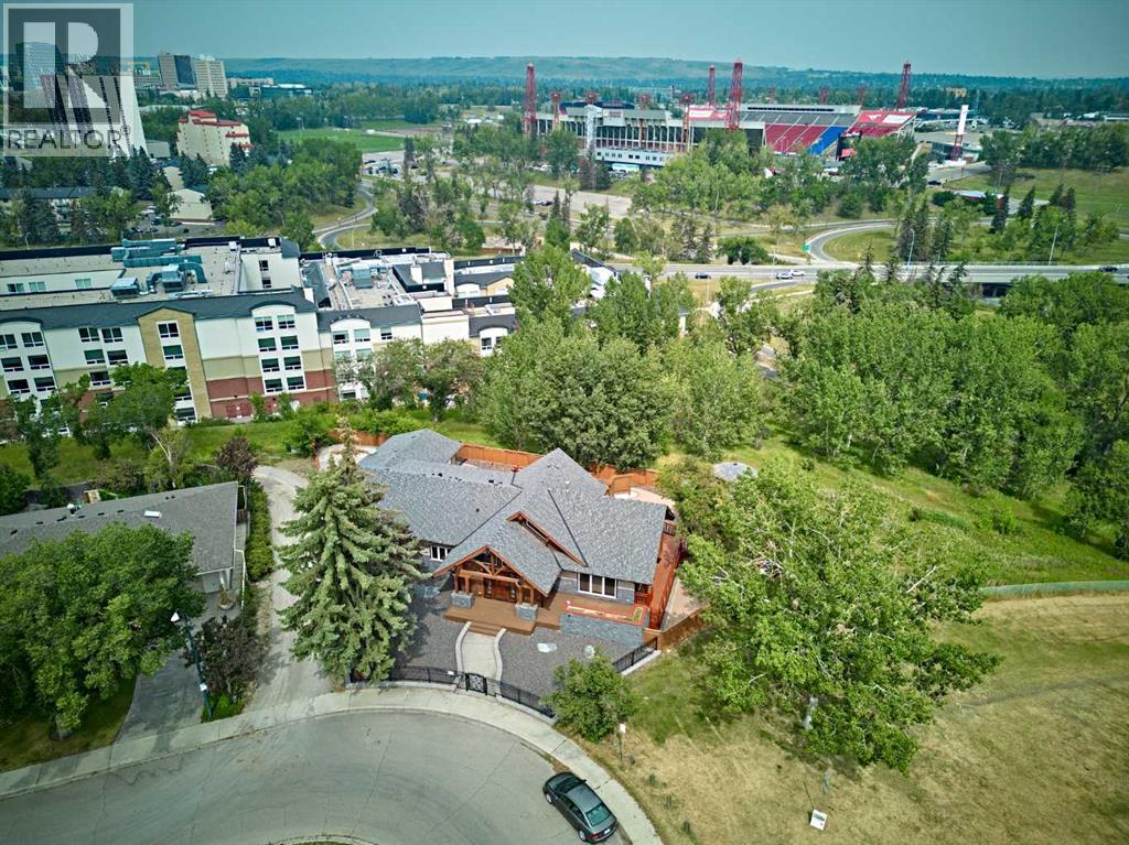 Single Family House Bungalow for Sale in  St Andrews Place NW St Andrews Heights Calgary 