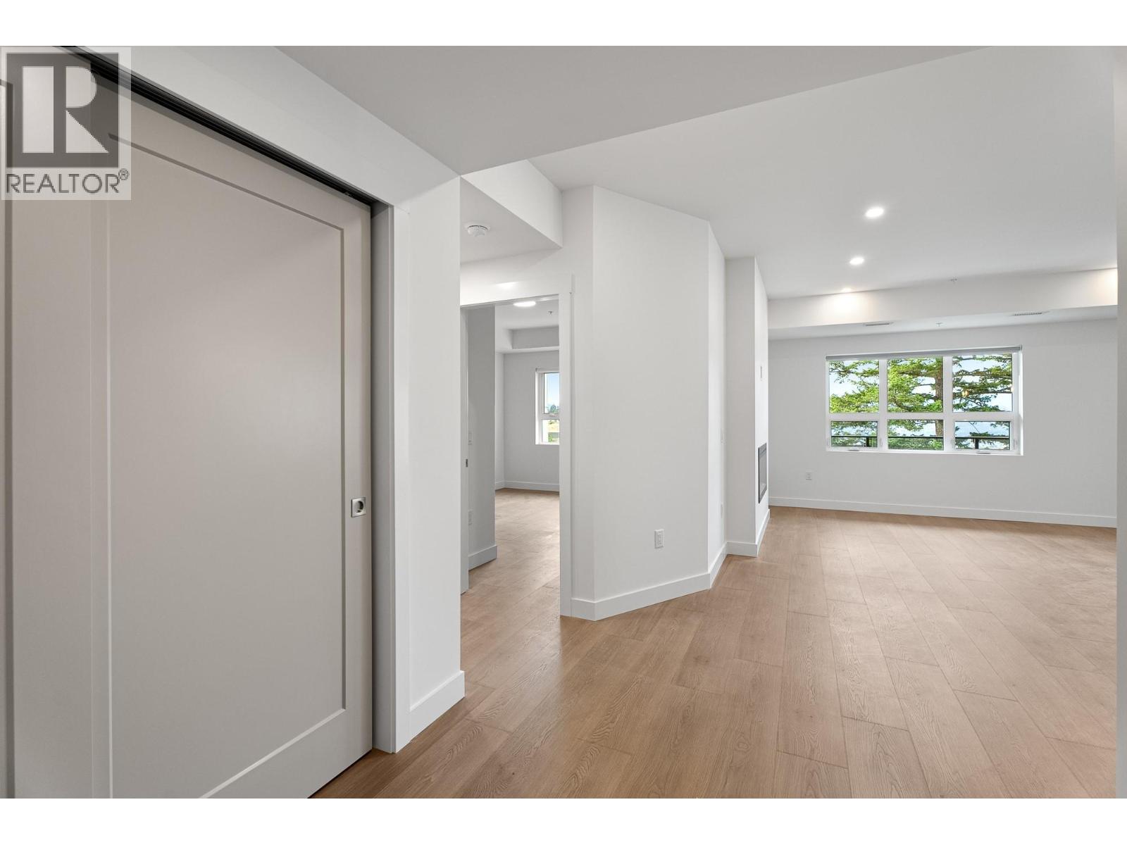 1844 Qu'Appelle Boulevard Unit# 205, Kamloops
