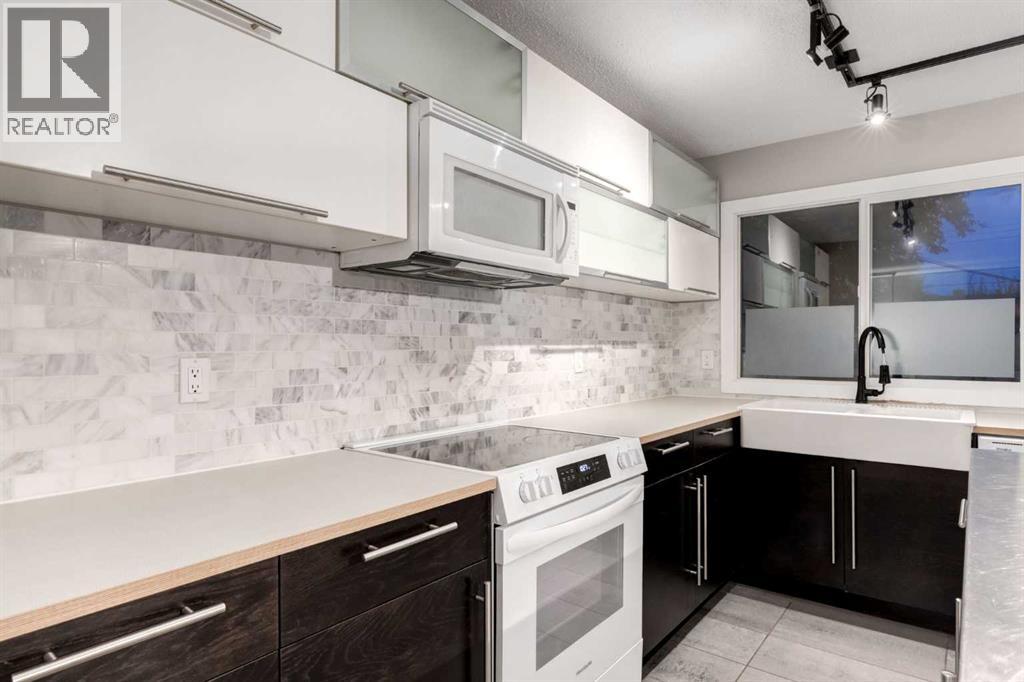Single Family House Bi-level for Sale in  ALCOTT Road SE Acadia Calgary 
