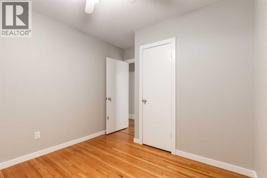 Single Family House Bi-level for Sale in  ALCOTT Road SE Acadia Calgary 