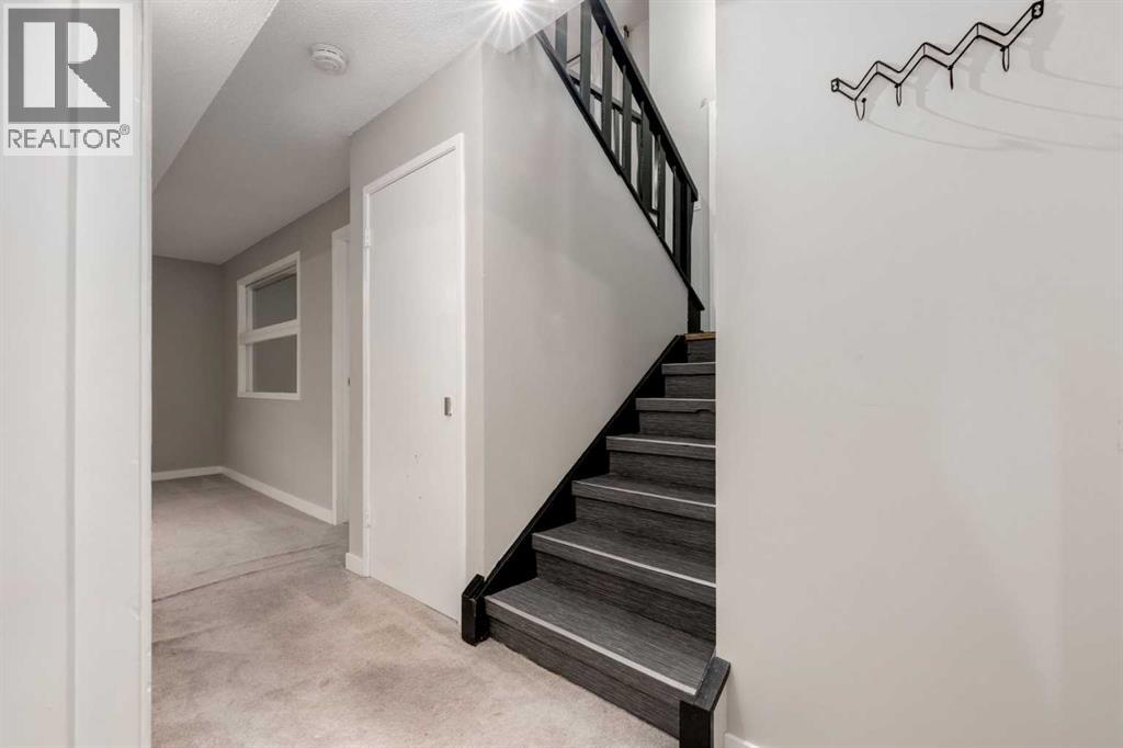 Single Family House Bi-level for Sale in  ALCOTT Road SE Acadia Calgary 