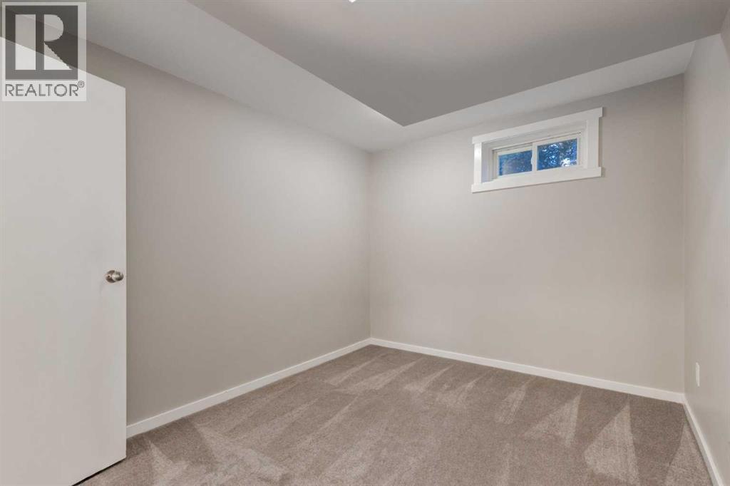 Single Family House Bi-level for Sale in  ALCOTT Road SE Acadia Calgary 