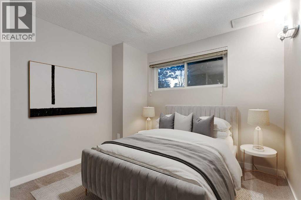 Single Family House Bi-level for Sale in  ALCOTT Road SE Acadia Calgary 