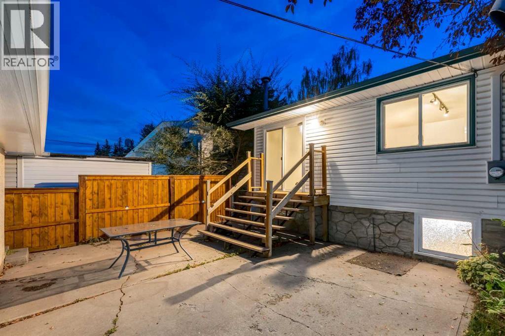 Single Family House Bi-level for Sale in  ALCOTT Road SE Acadia Calgary 