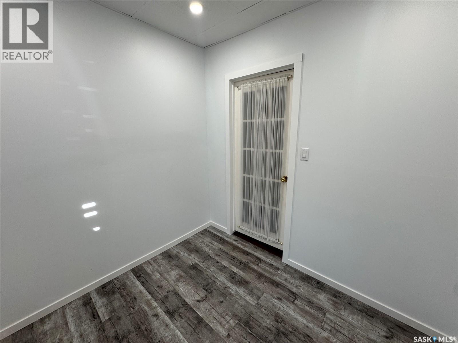 307 6th AVENUE E - 15