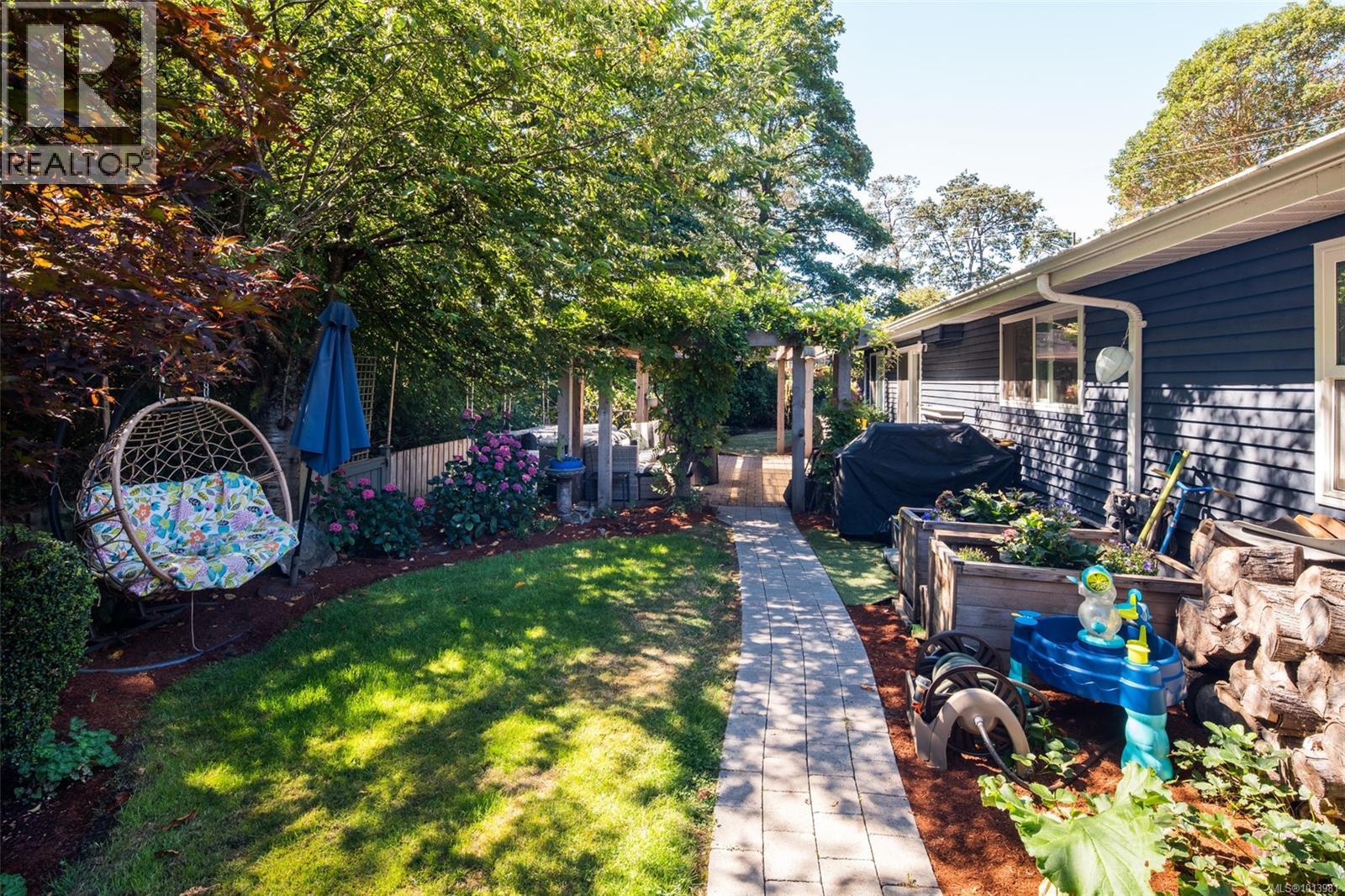  4007 Malton Avenue, Saanich