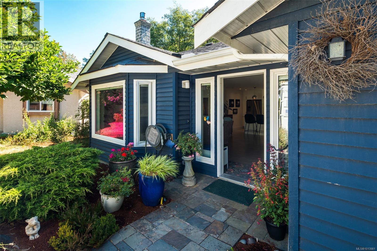  4007 Malton Avenue, Saanich