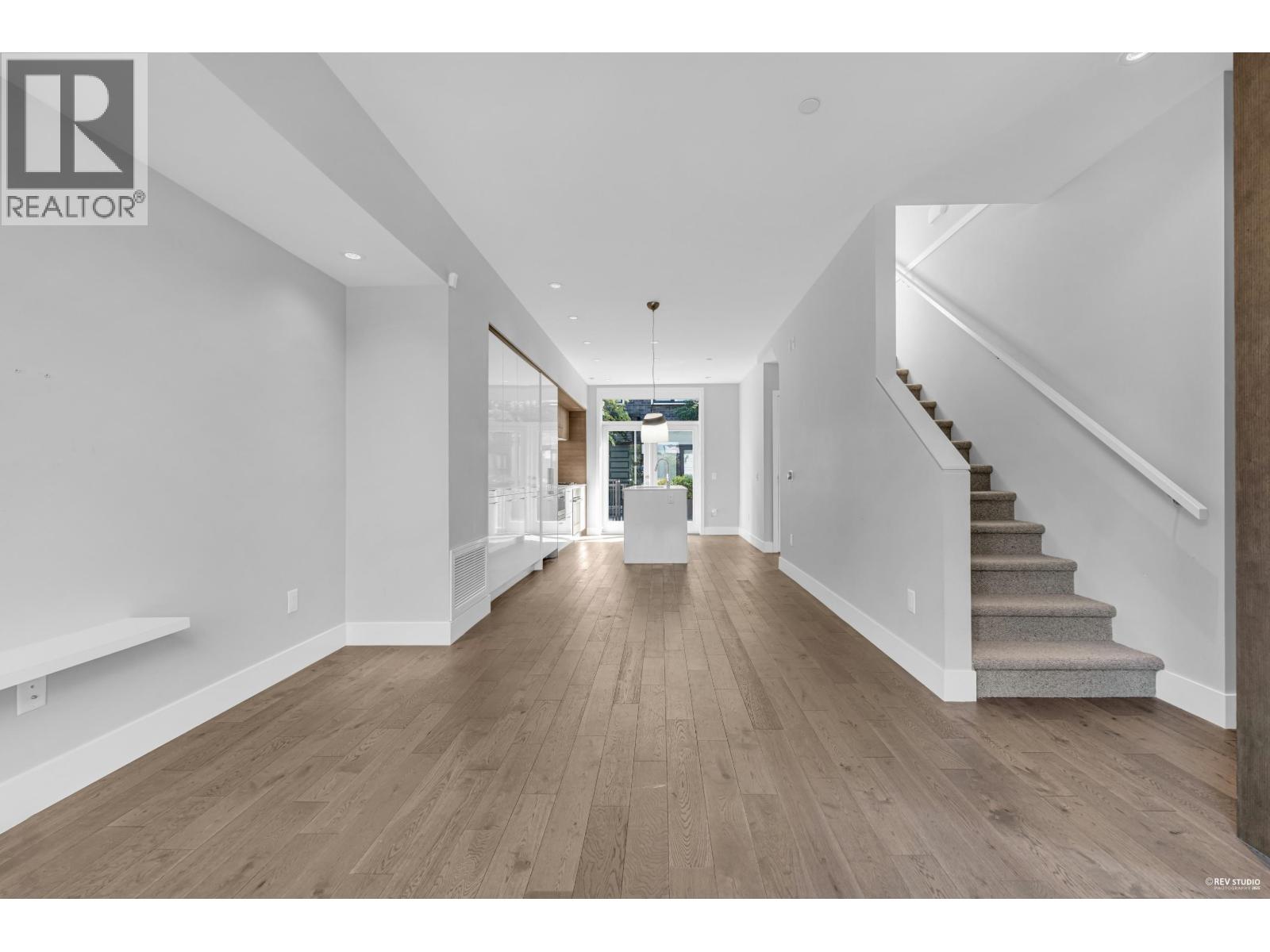 7478 GRANVILLE STREET, Vancouver