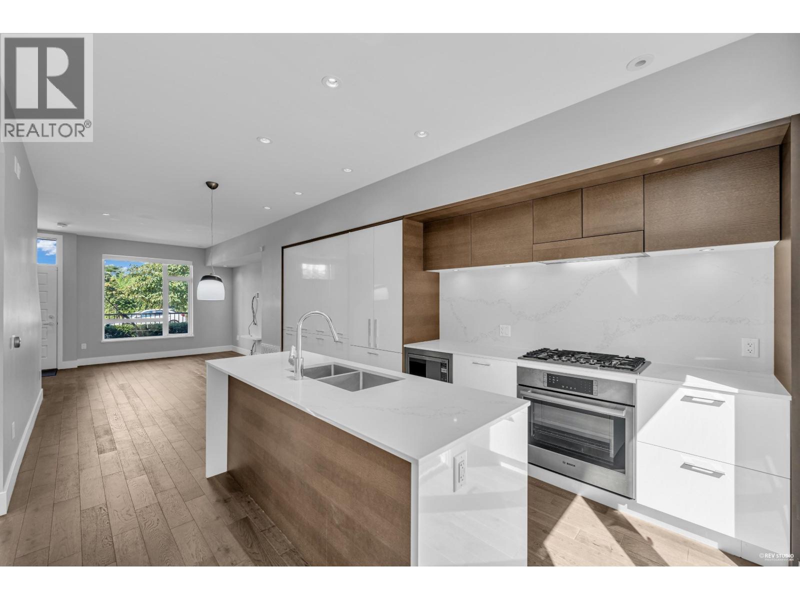 7478 GRANVILLE STREET, Vancouver