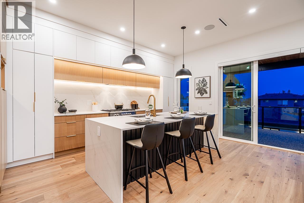 B 5280 VENABLES STREET, Burnaby