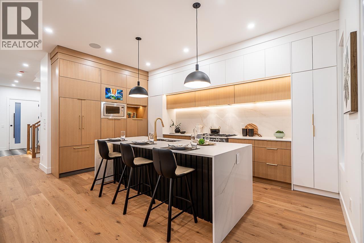 B 5280 VENABLES STREET, Burnaby