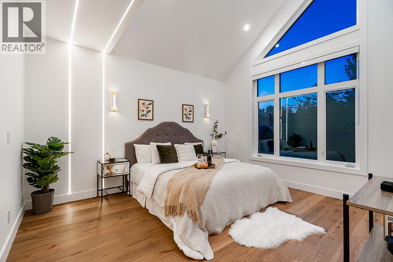 B 5280 VENABLES STREET, Burnaby