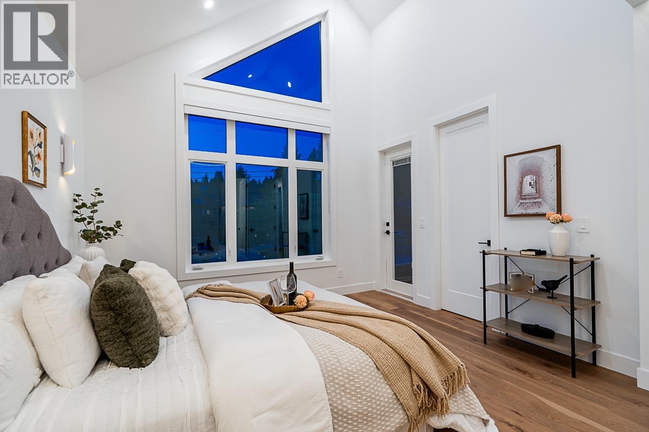 B 5280 VENABLES STREET, Burnaby