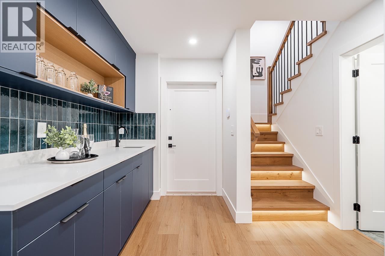 B 5280 VENABLES STREET, Burnaby