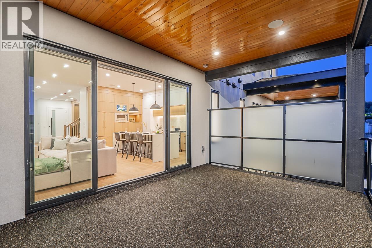 B 5280 VENABLES STREET, Burnaby